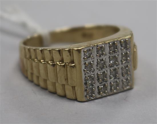 A 9ct gold and pave set diamond tablet ring, size V.